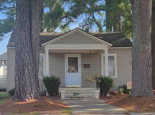 1002 Maple St, Elizabeth City, NC 27909
