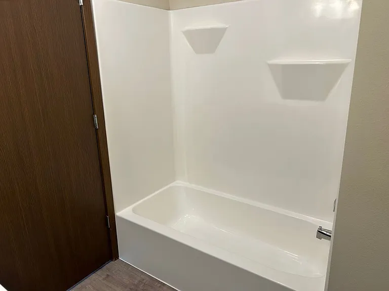 Madison Apartments — Photo 11