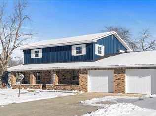 9006 Surrey Dr, Pendleton, IN 46064