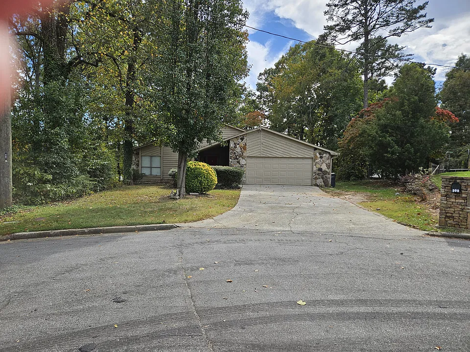 900 Pawnee Pl