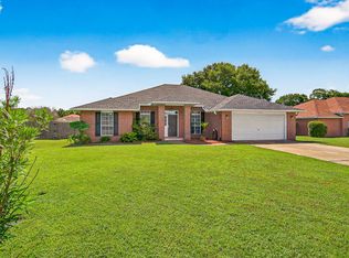 4823 Laurel Oak Dr, Pace, FL 32571