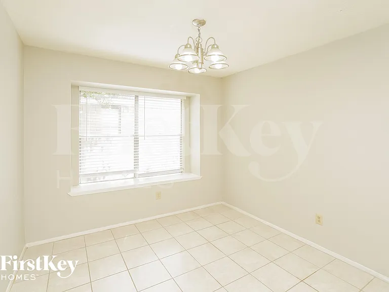 26511 Cypresswood Dr — Photo 5