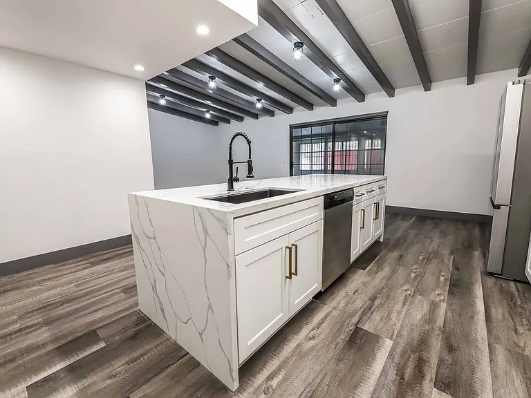 612 N Bruce St — Photo 16