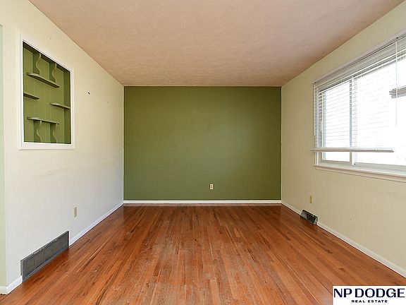 5th image of 7352 Park Crest Dr