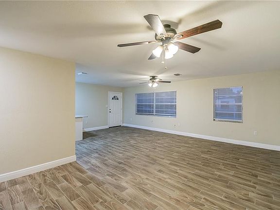 2nd image of 3303 E 38th Ave
