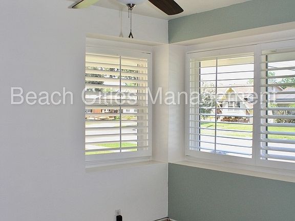 4th image of 20839 Verne Ave