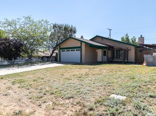 21420 Santa Barbara Dr, Tehachapi, CA 93561