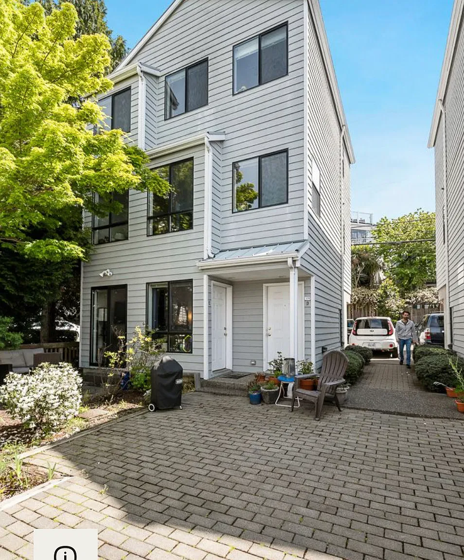 2 bed, 1.5 bath, 1118 sqft, $3,400 — Photo 3