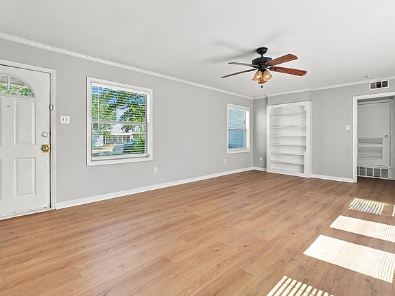 4th image of 3405 29th St