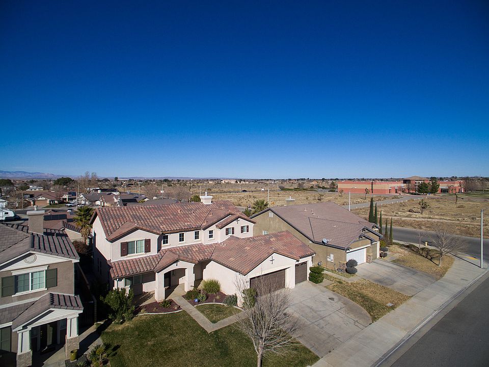 1st image of 4011 Vancouver Ln