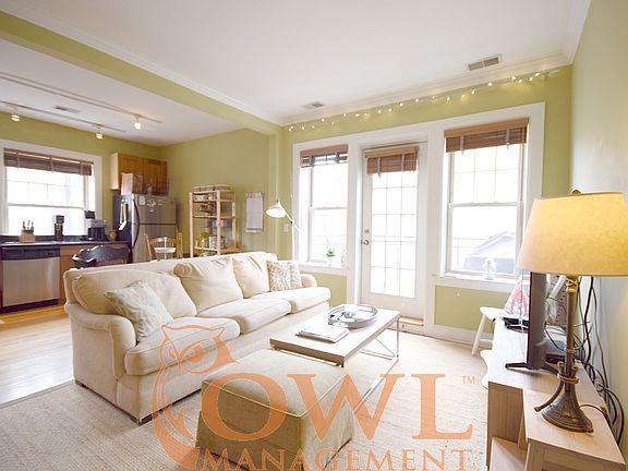 4th image of 2237 N Lincoln Ave #A-3