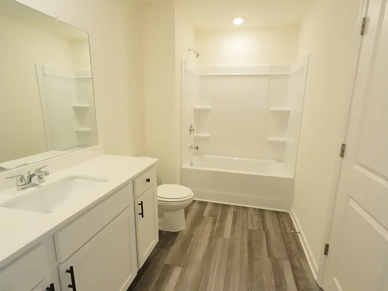 2071 Emerson — Photo 15