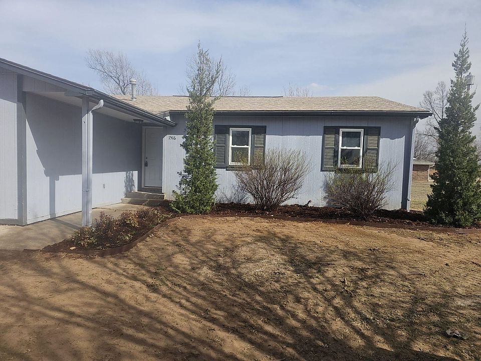 1st image of 1516 N 10th St