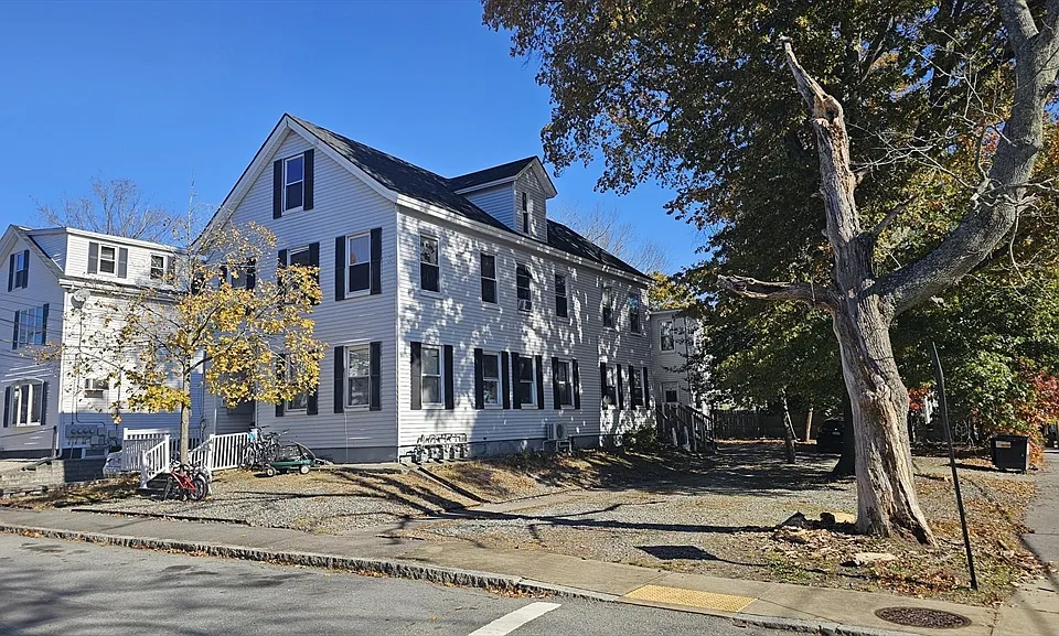 39 Union St #3