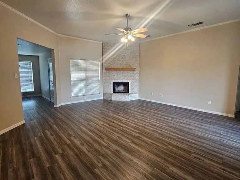 4410 Hank Dr — Photo 5