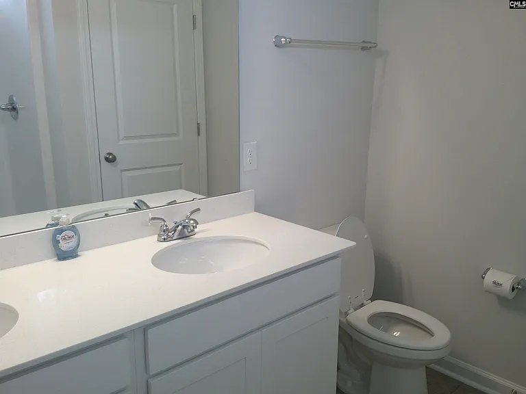 214 Ridley Hill Ln — Photo 9