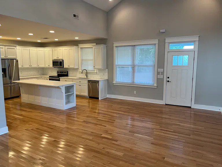 4305 Worsham Ave — Photo 5