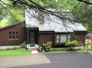 165 Lake Hill Dr, Middlesboro, KY 40965