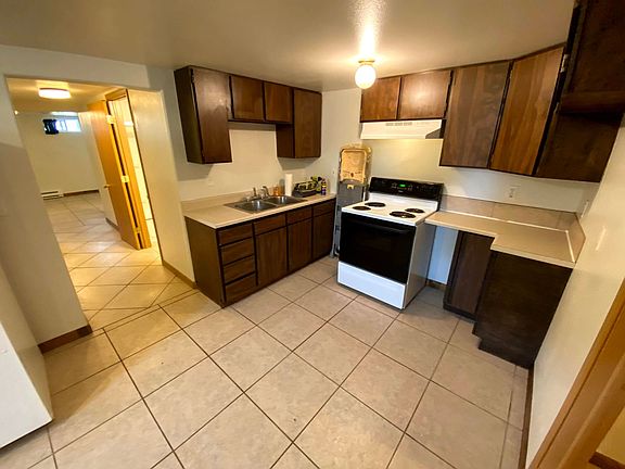 3rd image of 834 W Park Ave Unit B