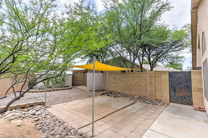 3039 W Calle Levante — Photo 27