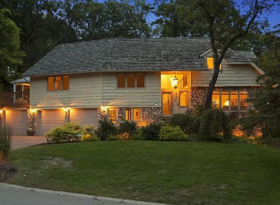 exterior prior to 2016