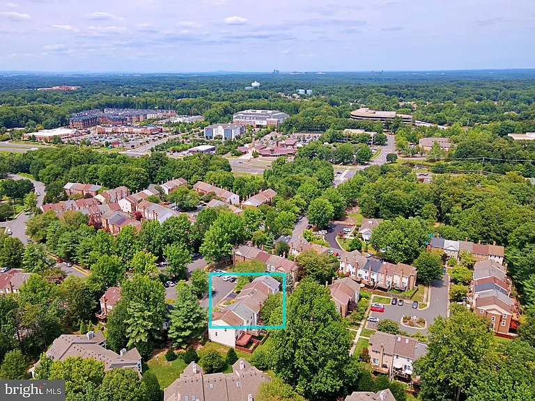 12214 Grassy Hill Ct — Photo 44