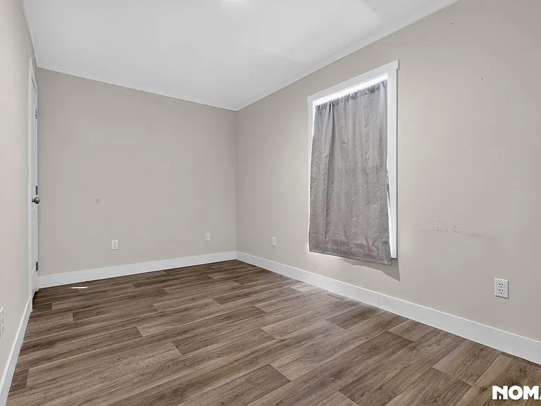 1431 W Ridgeway Rd — Photo 18