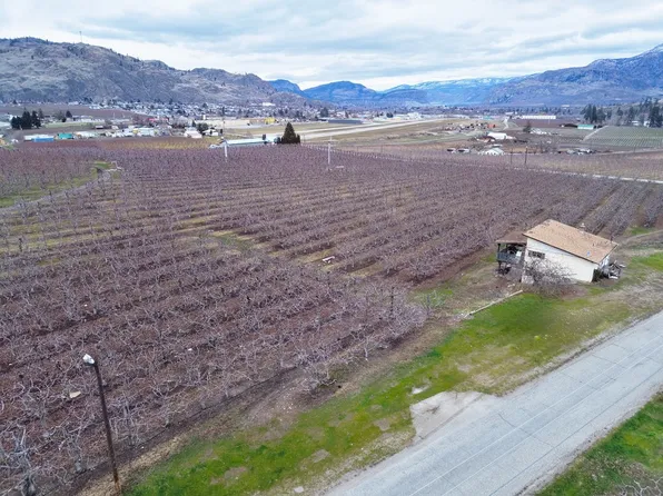 5676 Yarrow St, Okanagan Similkameen, BC V0H 1T9
