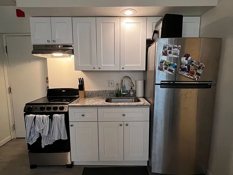 Morris Apartments — Photo 12