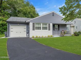 21 Sweet Williams Ct, Toms River, NJ 08755