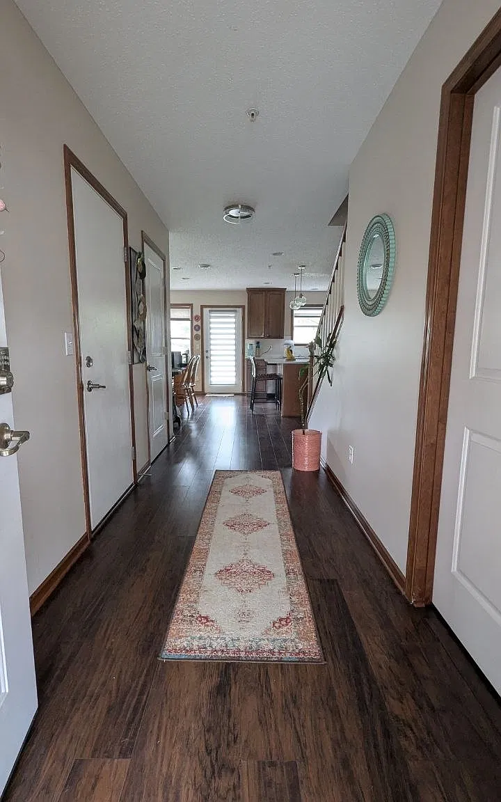 3 bed, 2.5 bath, 1780 sqft, $2,500 — Photo 3