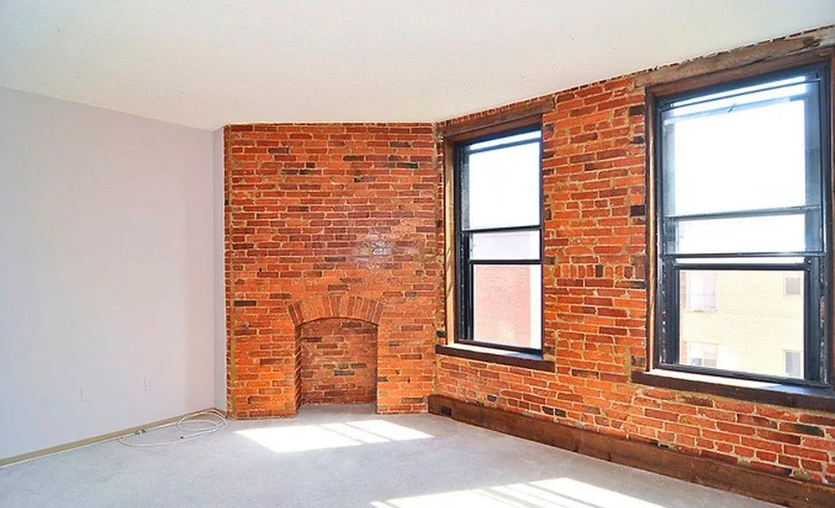 Studio, 351 sqft, $1,699 — Photo 1