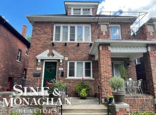 934 Nottingham Rd, Grosse Pointe, MI 48230