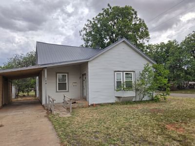 200 Avenue F SE, Childress, TX, 79201