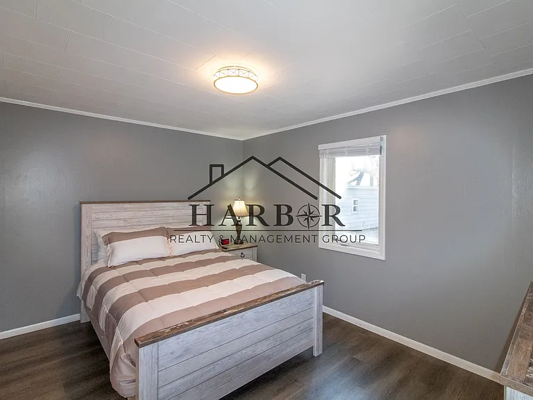 5th Avenue SE Duplex — Photo 20