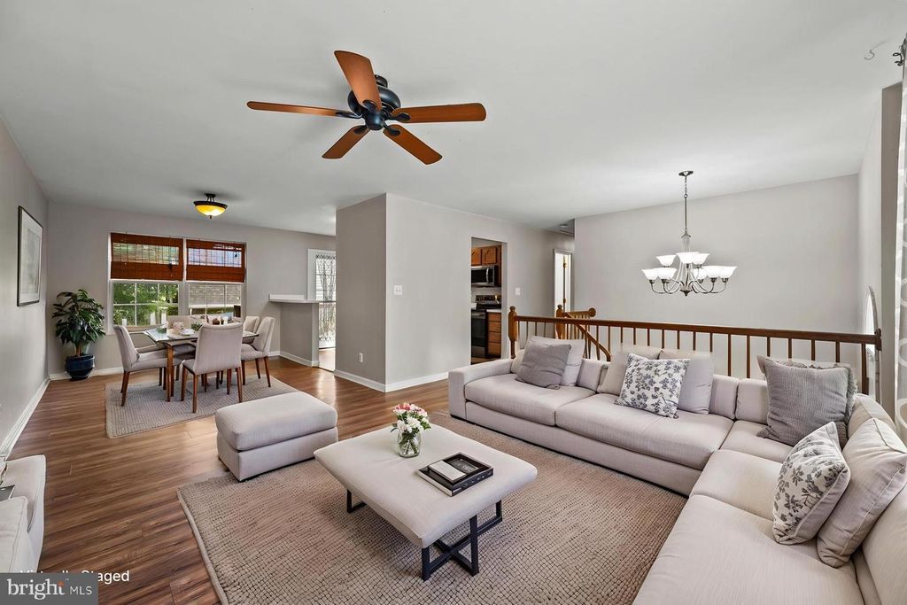 Apartment in Middle River, Baltimore County - View 5