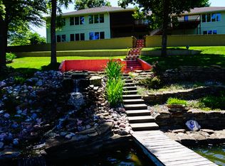 3660 SE Arrowhead Dr, Tecumseh, KS 66542