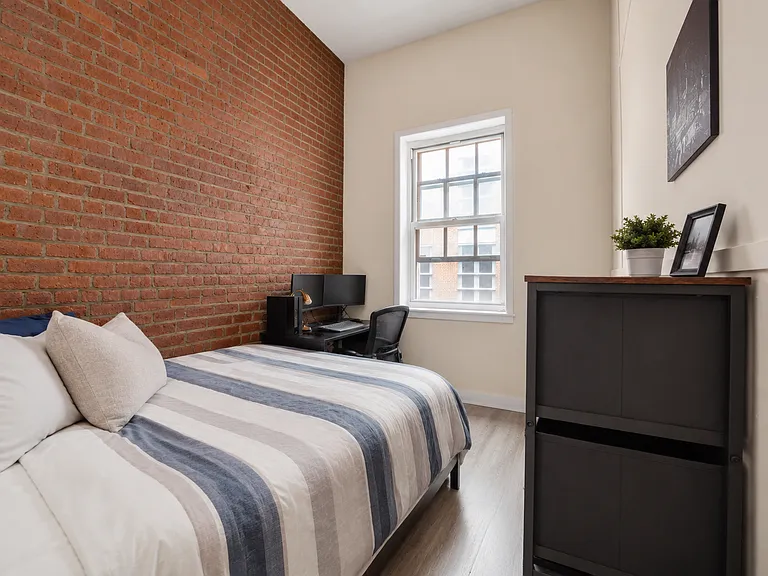 257 Water St #4C — Photo 4