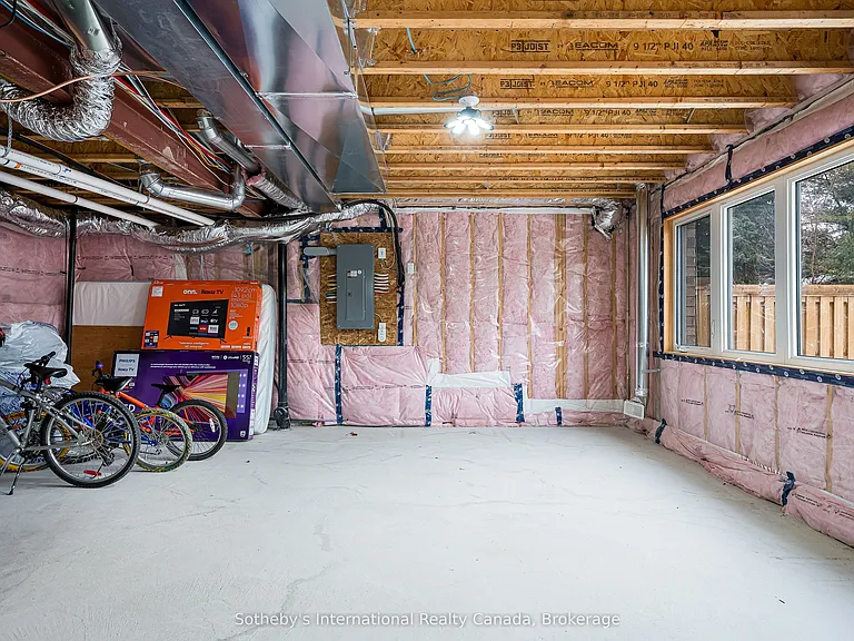 45 McLean Ave — Photo 41