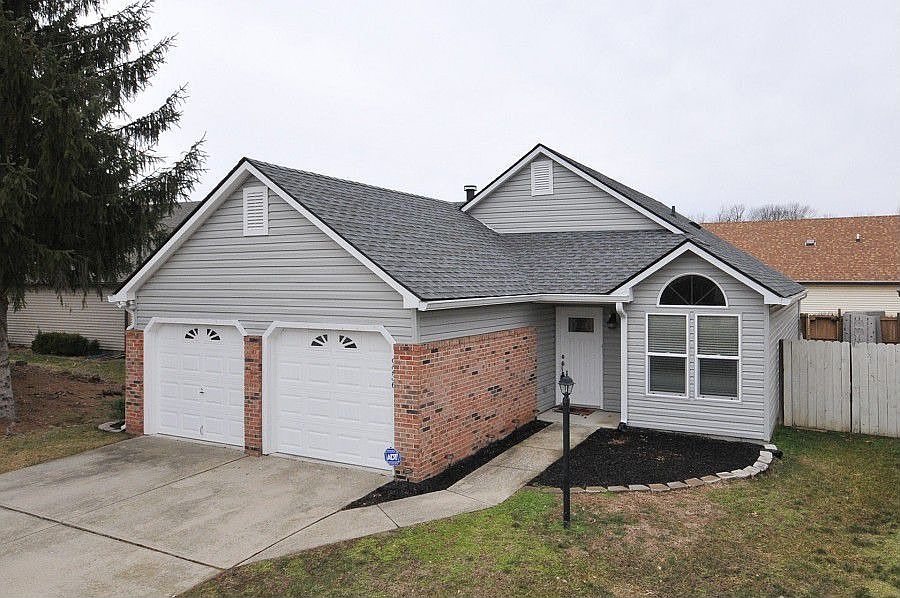 1st image of 9236 Steeplechase Dr