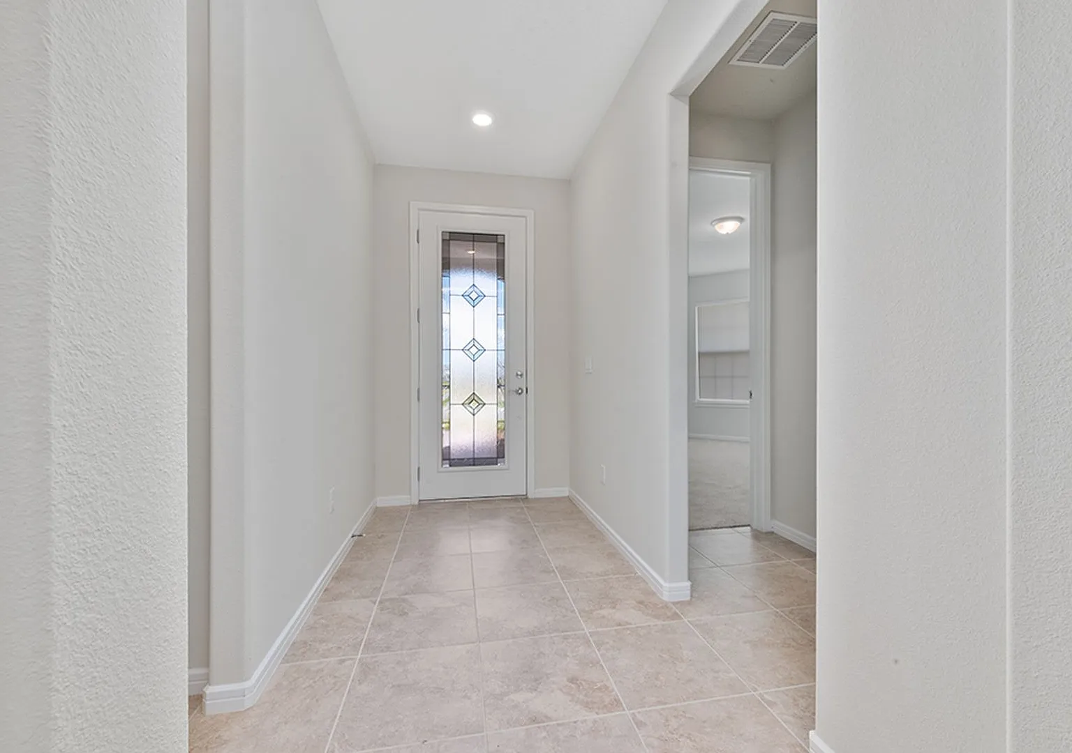Ready To Move In Isle Of Lake Nona One Story-4 Bedrooms-3 Full Bathrooms. — Photo 4