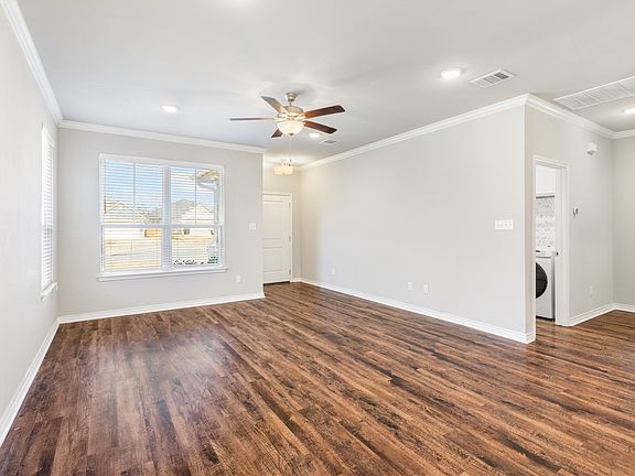 3rd image of 406 Marble Falls Dr