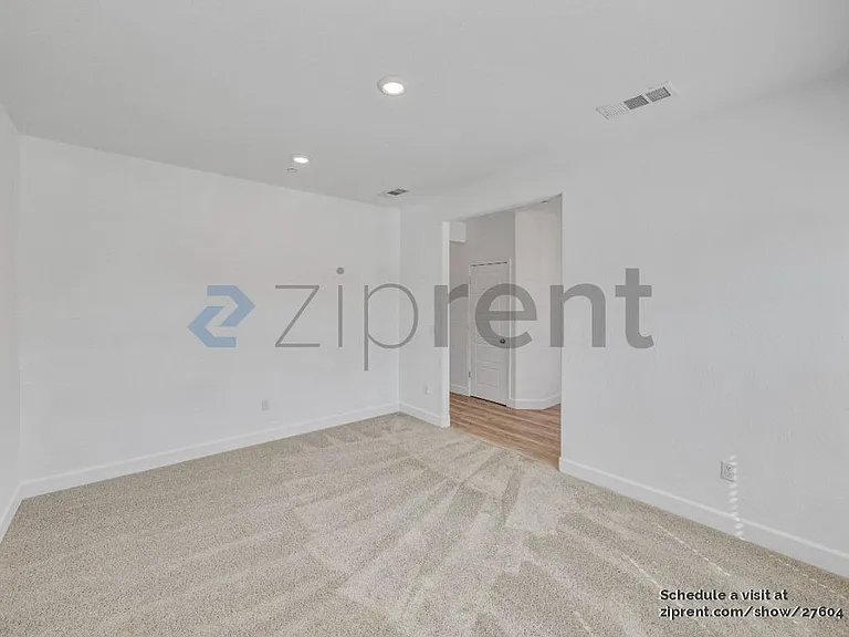 5101 N Annapolis Ave — Photo 2