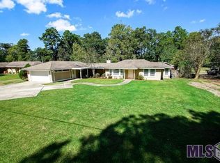 8957 Gail Dr, Belle Chasse, LA 70809