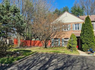 176 Kenton Dr, Langhorne, PA