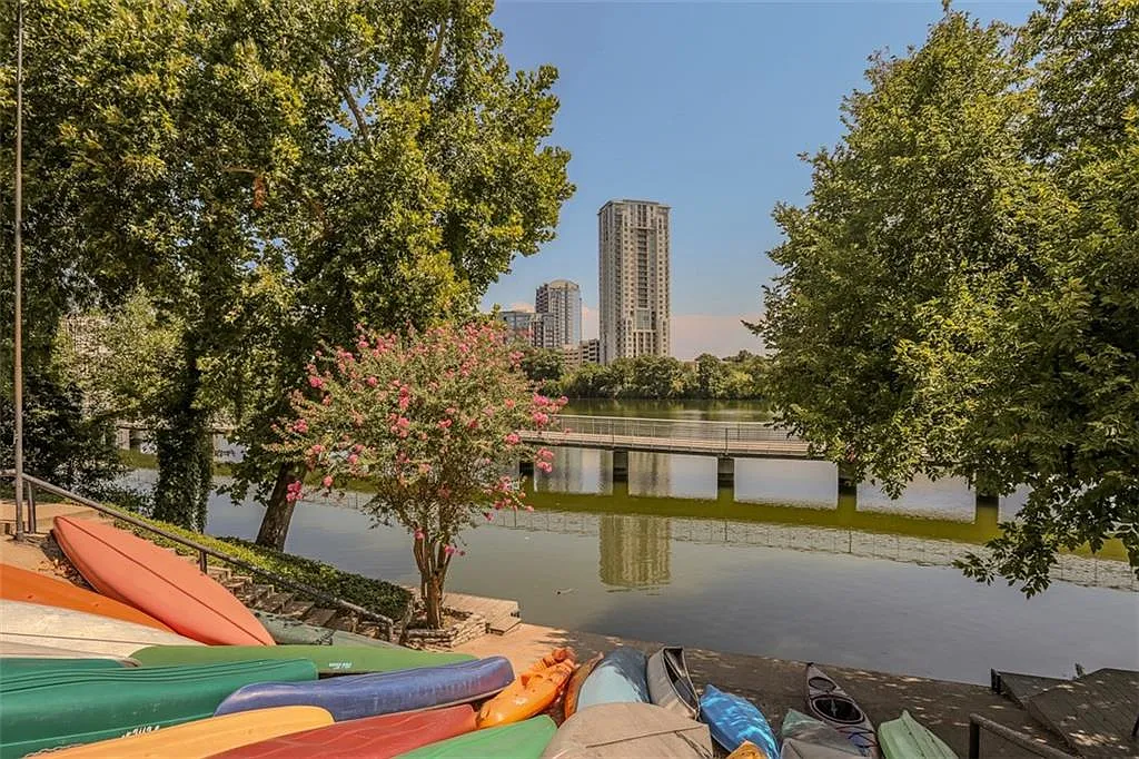 Access to Lady Bird Lake