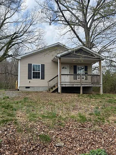 208 Fountain Way Photo 1