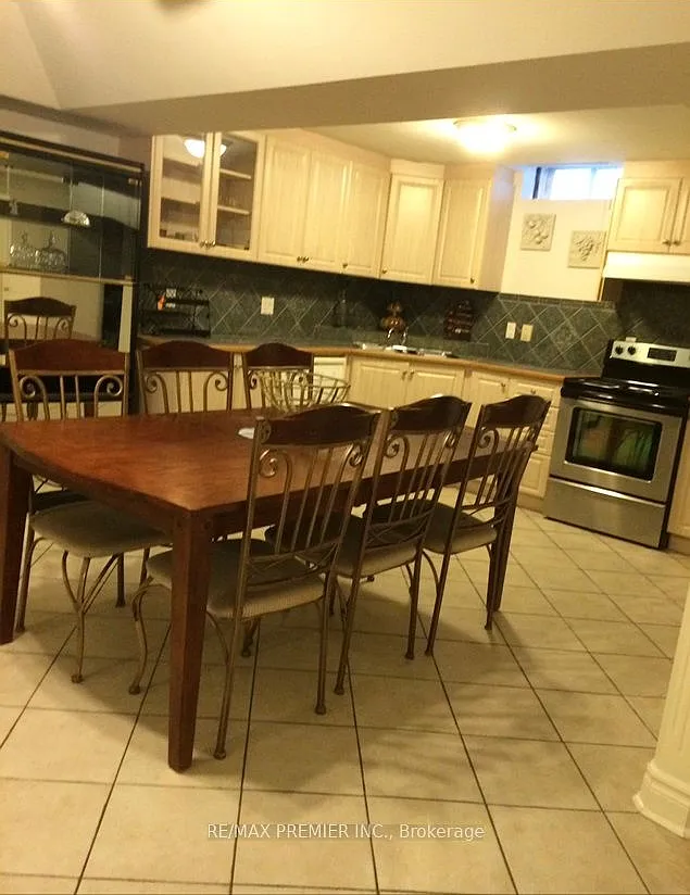 2 bed, $1,875 — Photo 2