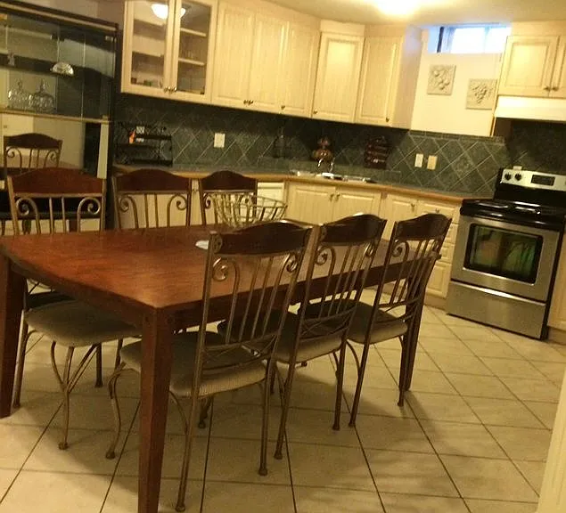 68 Cresswell Ave #BASEMENT — Photo 2