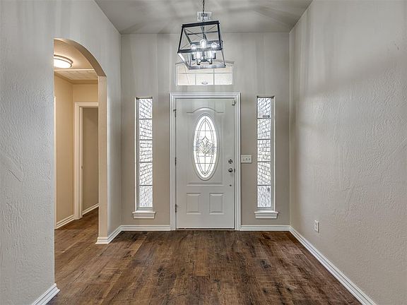 4th image of 7004 NW 131st Ter